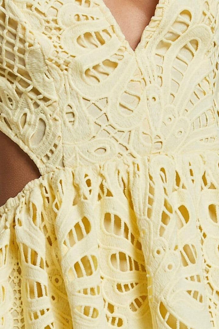 Sandra | Vestido Midi de Encaje Bordado